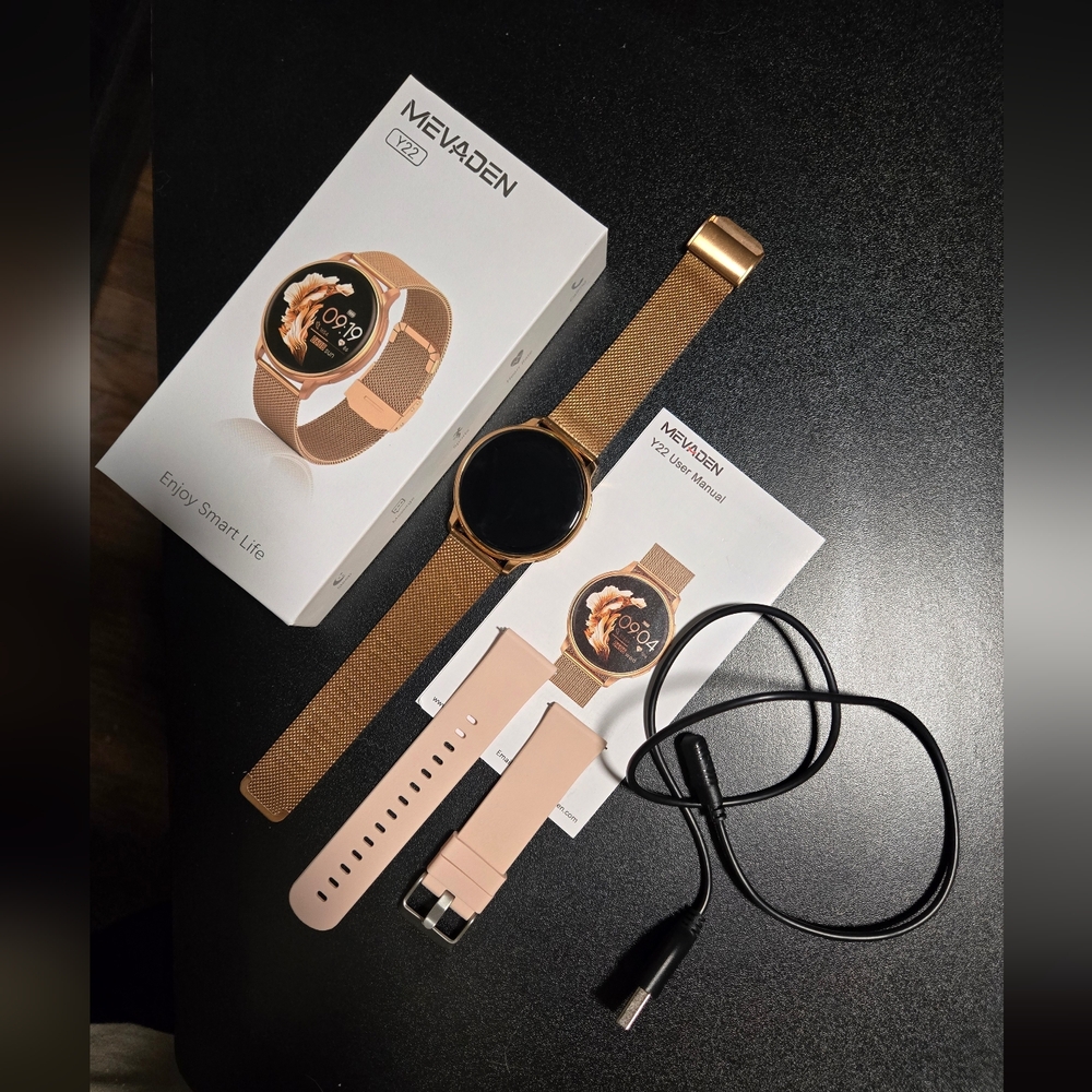 Mevaden Y22 Bluetooth Call and Fitness Tracker Smartwatch in Rose Gold